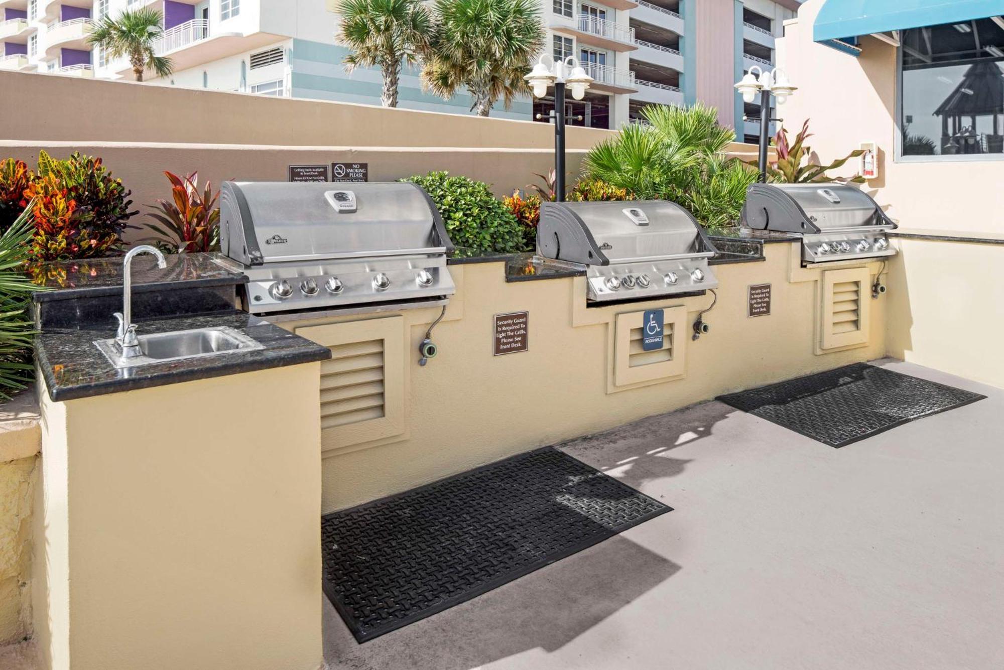 Hilton Vacation Club Daytona Beach Regency Exterior photo